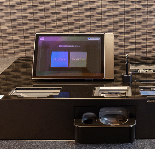 自動チェックイン機